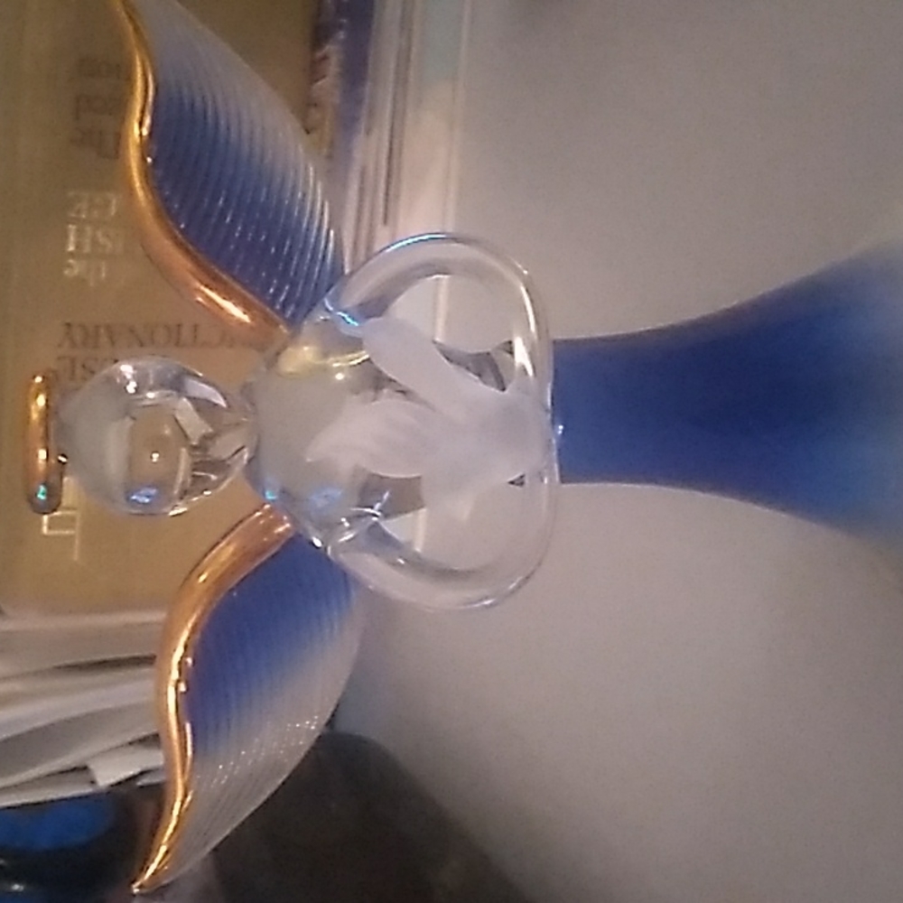Hand blown glass angel - Picture 2 of 6
